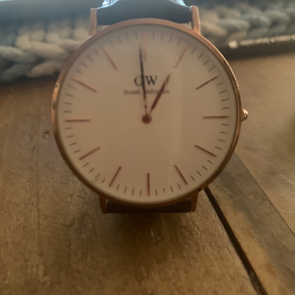 Daniel Wellington Rose Gold Watch 100$